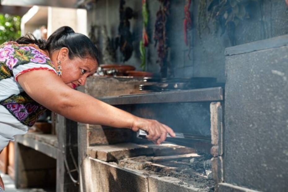 De Yaxunah para el mundo: Rosalía Chay Chuc