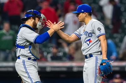 Osuna lanza una entrada sin daño en triunfo de Azulejos