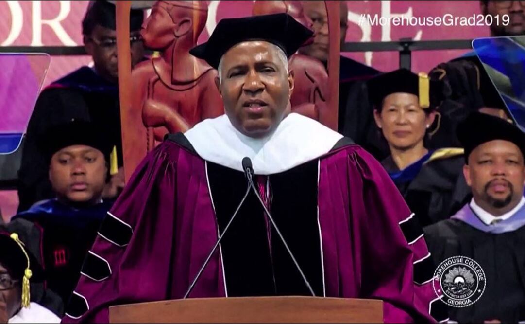 Robert Smith no es el primer multimillonario que se moviliza para ayudar a los estudiantes (Foto: AFP)