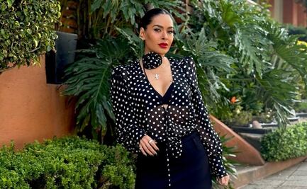 Galilea Montijo impacta con chamarra y minifalda efecto piel