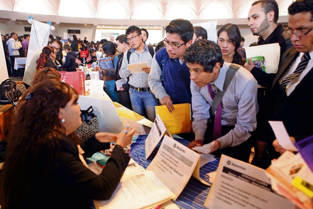 En estados que elegirán autoridades se necesita crear empleos con buenos salarios, opinan. Archivo El Universal