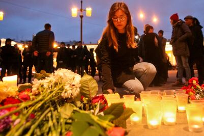 Van 14 muertos tras atentado en metro de San Petersburgo