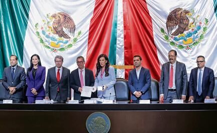Hacienda va por un aumento al IEPS de refrescos y cigarros 