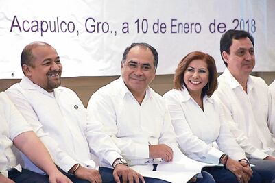 Problemas se atenderán con apego a ley: Astudillo 