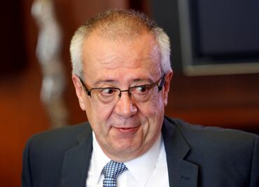Carlos Urzúa, propuesto por AMLO para Hacienda, considera que peso puede mejorar si se renegocia TLCAN