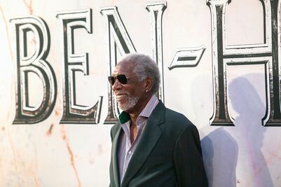 Morgan Freeman pasea entre mortales