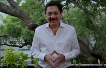 Ulises Ruiz arranca campaña por el PRI; advierte expulsión de Peña Nieto