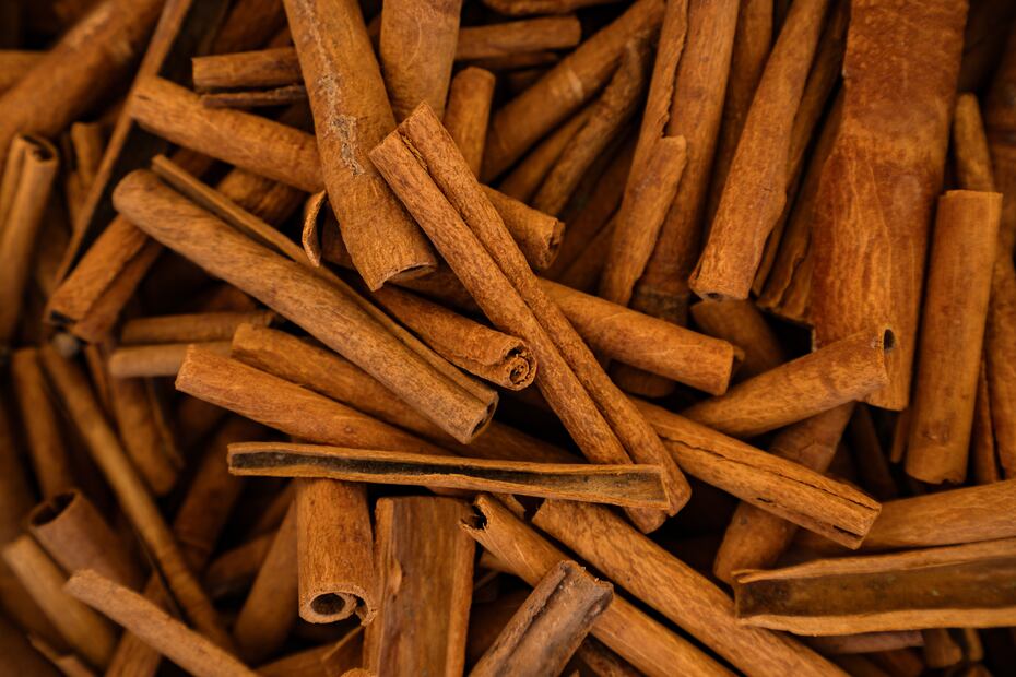 La preparación tarda entre 10 y 15 minutos. La mezcla deja un aroma cálido y persistente. Foto: Freepik