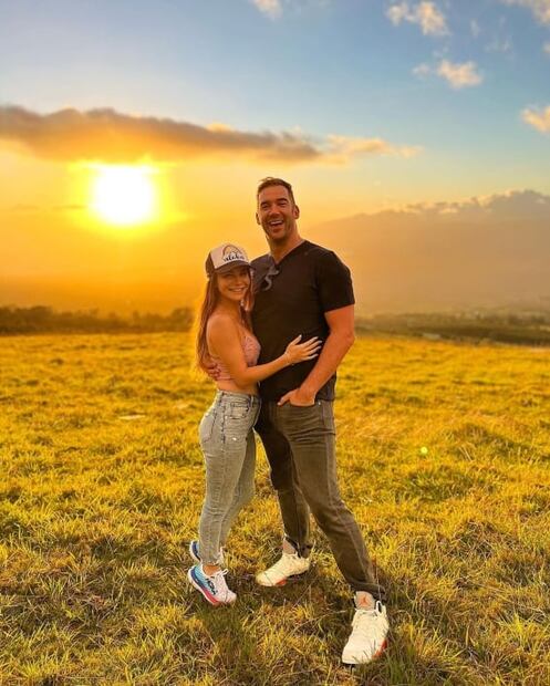 Así se muestran de enamorados Martha Higareda y Lewis Howes, ex de Yanet García