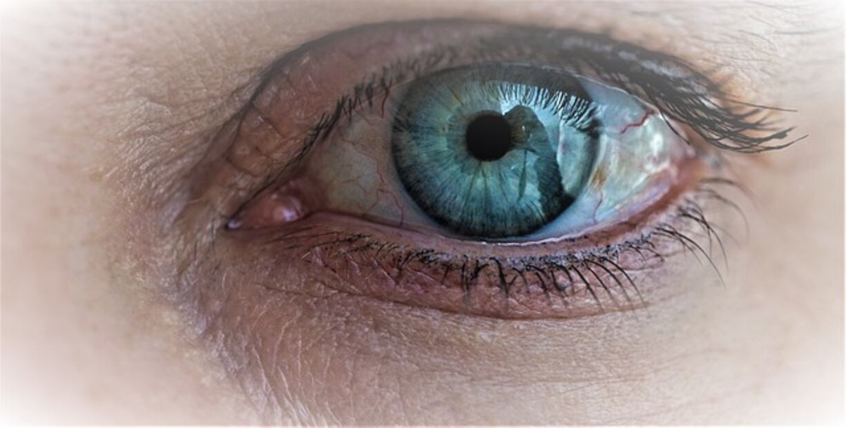 La degeneración macular es más común en adultos mayores. Foto: Pixabay