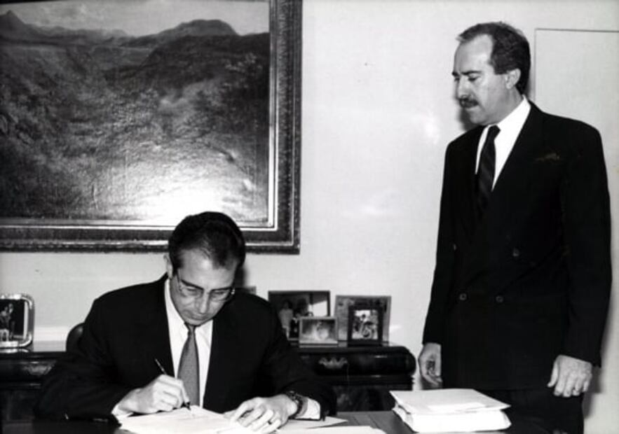 Jaime Serra Puche, el exnegociador del TLC, visita Palacio Nacional