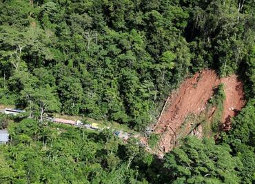 Magnitude 8 earthquake hits Peru