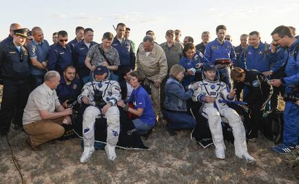 Regresan astronautas de la EEI a la Tierra