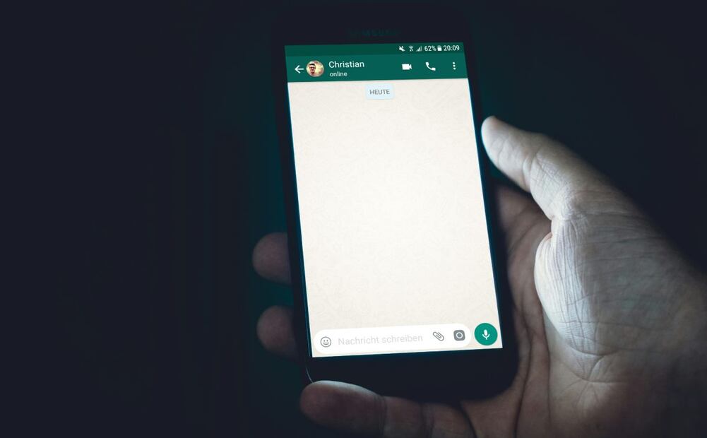 ¿Para qué sirve el botón "Conservar" de WhatsApp? Imagen: Unsplash