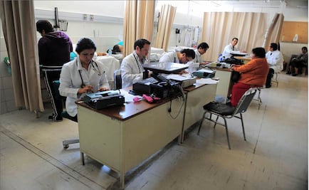 Una cama de hospital por cada mil mexicanos