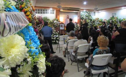 Cientos despiden a Rubén Aguirre, "El profesor Jirafales"