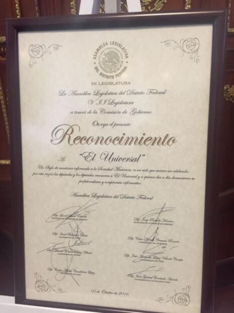 Asambleístas reconocen centenario de EL UNIVERSAL