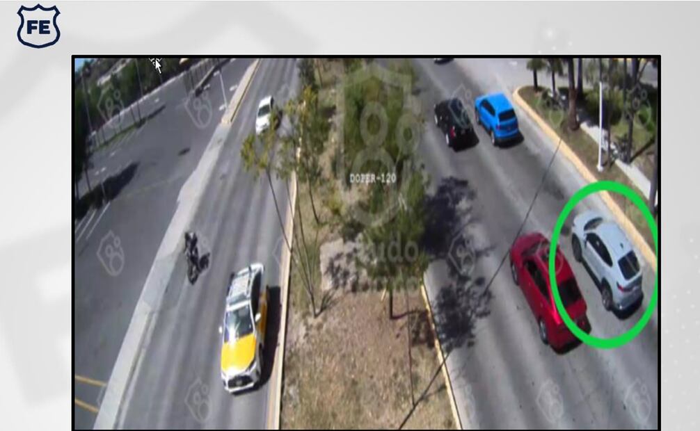 14:20 horas sobre los cruces Av. Acueducto y Privada Soto Grande colonia Lomas del Bosque, en Zapopan. Foto: Especial