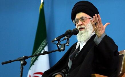 Conflicto Israel-Irán: Él es Ali Khamenei, el líder supremo iraní que habría nombrado a sus posibles sucesores ante amenazas