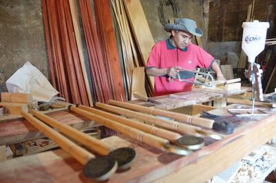 El taller donde hicieron el bastón de mando de AMLO