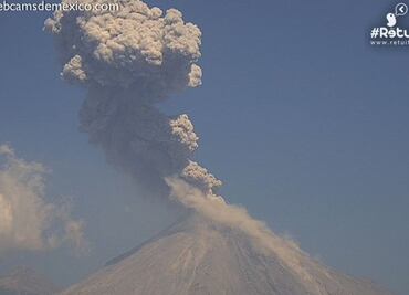 Cae ceniza del Volcán de Colima en cuatro municipios