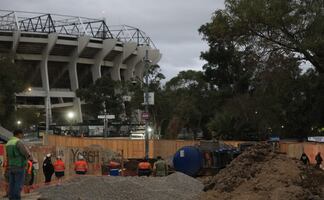 Vuelca pipa de gasolina en Coyoacán; cierre vial genera fuerte caos en Calzada de Tlalpan