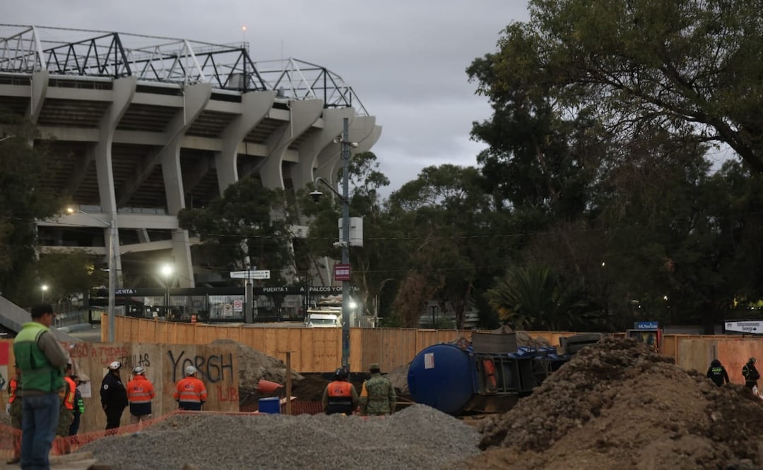 Vuelca pipa de gasolina en Coyoacán; cierre vial genera fuerte caos en Calzada de Tlalpan. Foto: Francisco Rodríguez