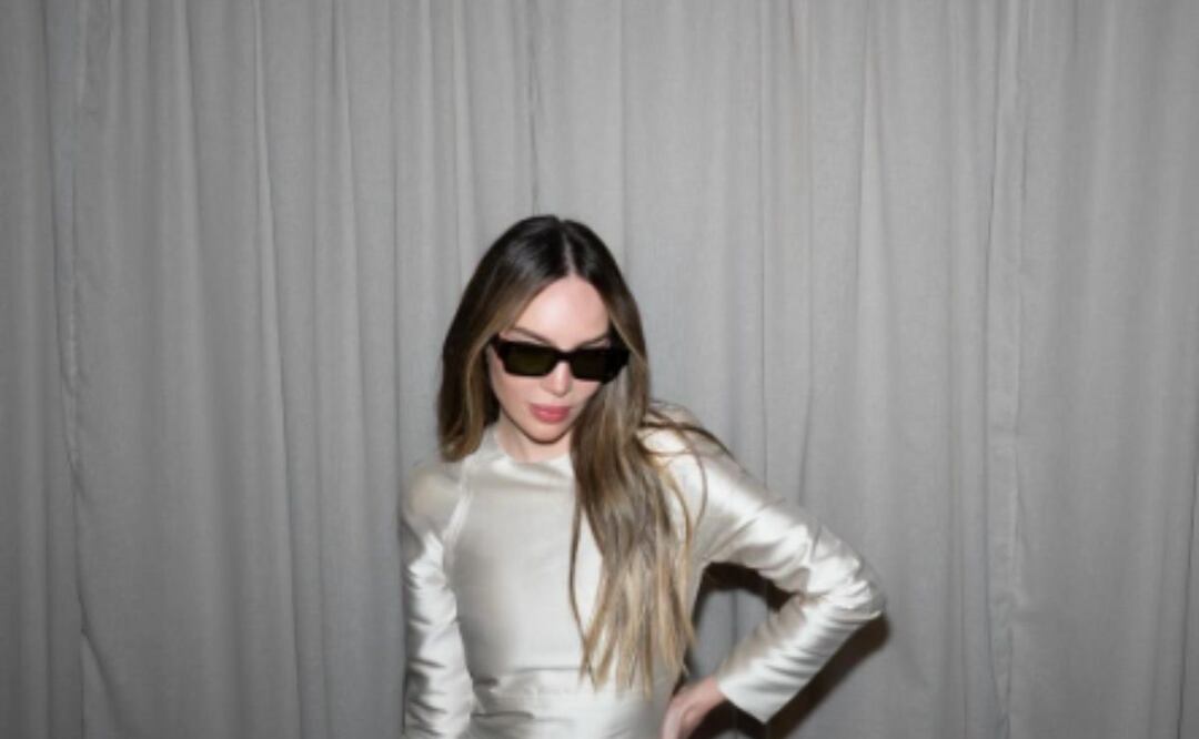 Este fue el look que lució Belinda de la colección Lorena Saravia x H&M. Foto: Instagram @belindapop