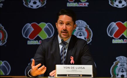 Dobles contratos a registro, pide De Luisa