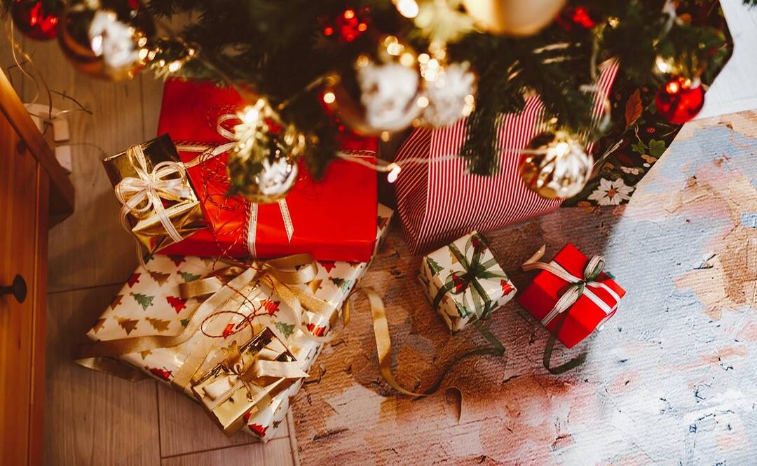 Muchas personas se preguntan en qué momento se deben abrir los regalos. Foto: Pexels