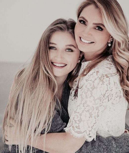 Hija de Angélica Rivera se une al trend de no usar ropa interior