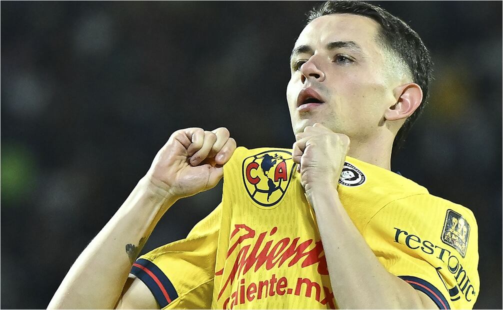Álvaro Fidalgo celebra un gol frente a los Pumas en Ciudad Universitaria. FOTO: IMAGO7