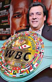 A Sulaimán le parece indigno el “boteo” de boxeadores