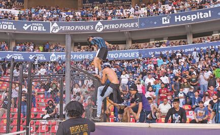 Esta es la iniciativa de diputados del PRI para castigar a las barras violentas en los estadios 