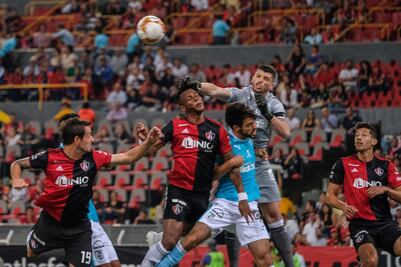 Atlas y Querétaro reparten puntos en el estadio Jalisco