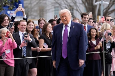 Trump cree que Rusia ayuda "un poco" a Irán en la guerra; "probablemente piensa que estamos ayudando a Ucrania, ¿verdad?"