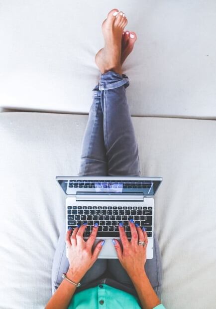 Cómo ganar dinero en internet de forma legal