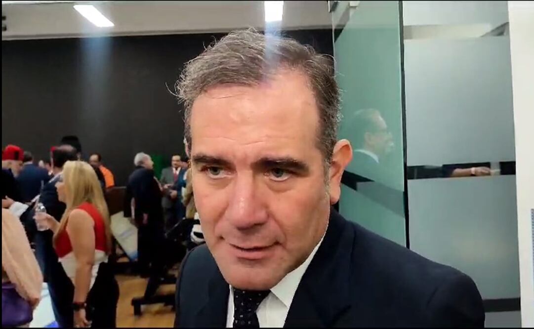 Exconsejero presidente del INE, Lorenzo Córdova al salir del evento de la Escuela Judicial Electoral. Foto: Otilia Carvajal/EL UNIVERSAL