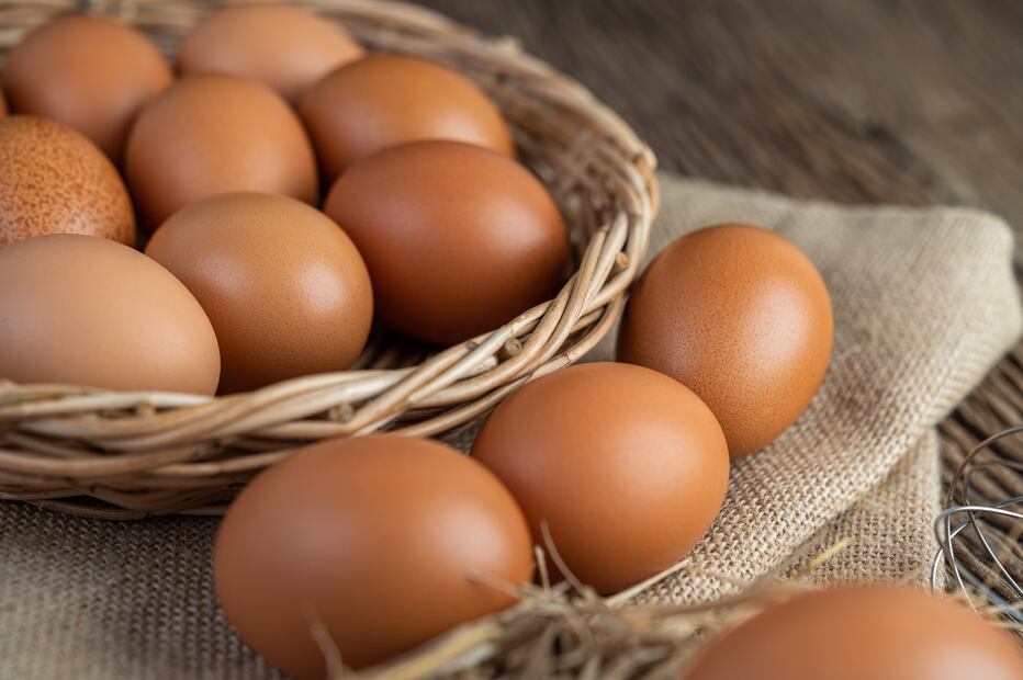 Con solo un huevo, obtienes proteínas, vitaminas y minerales esenciales. Foto: Freepik