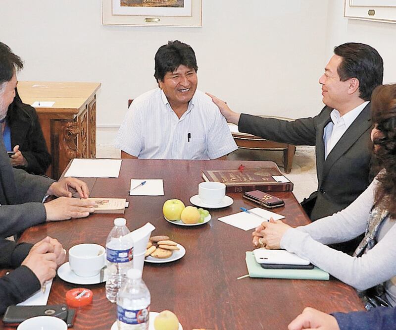 Legisladores de Morena y del Partido del Trabajo sostuvieron un diálogo con el expresidente de Bolivia Evo Morales. TOMADA DE TWITTER