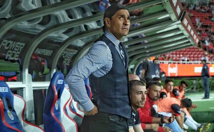 ¿Francisco Palencia se promueve para dirigir a Chivas?