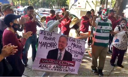 “¡No somos acarreados!”; llegan de diversos estados a la CDMX para marcha de AMLO