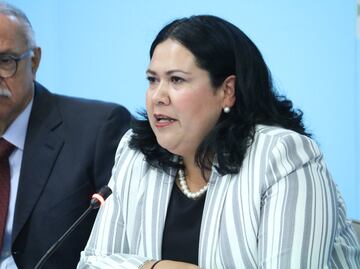 Senadora que pasó por 3 grupos en el Senado regresa para respaldar a AMLO en Fondo de Pensiones