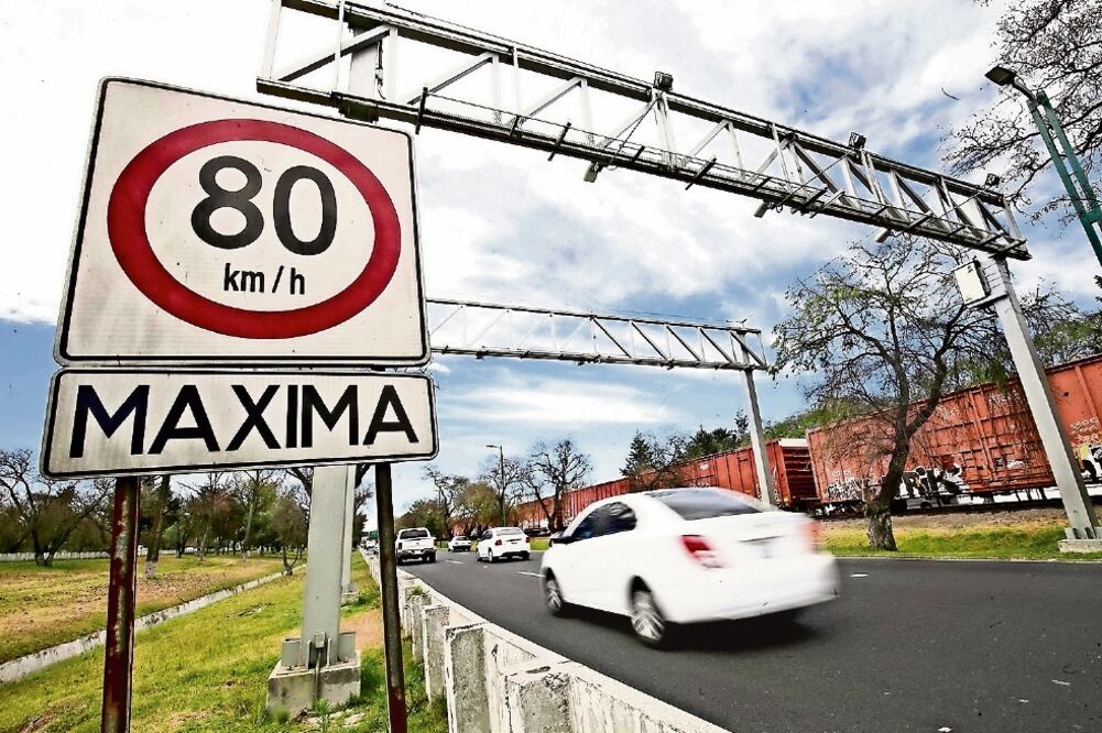 El titular de la CESC, Eduardo Valiente, negó que las cámaras que se instalaron hayan sido escondidas a la población (ARCHIVO EL UNIVERSAL)