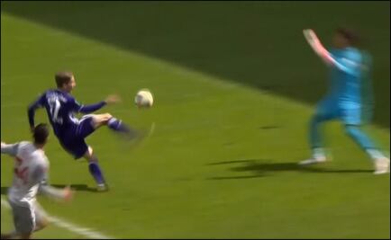 Error de Guillermo Ochoa en dolorosa derrota del Standard Lieja