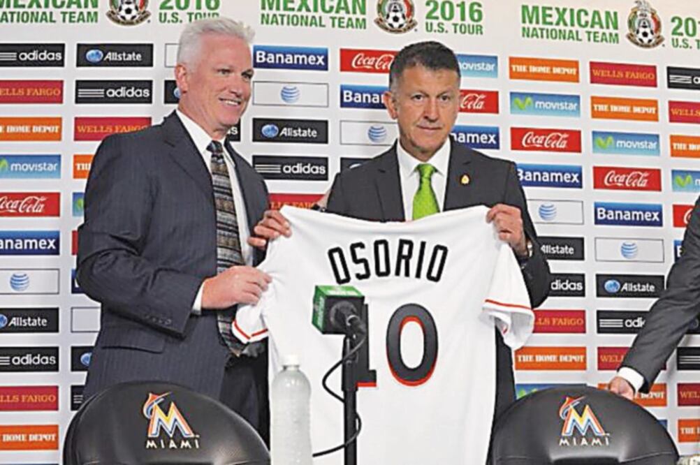 El entrenador colombiano ofreció una conferencia de prensa en EU para promocionar el duelo ante Senegal (CORTESÍA FEMEXFUT)