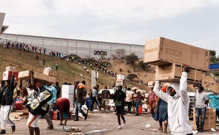 Al menos 45 muertos tras saqueos en Sudáfrica tras detención de expresidente Zuma