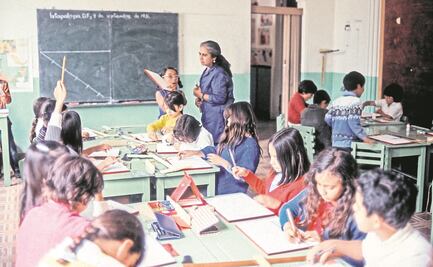 Un maestro por cada 464 alumnos