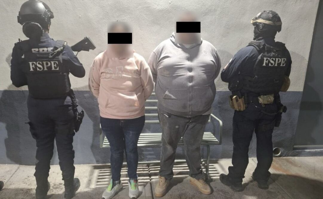 Detienen a Serafín por los delitos de feminicidio y homicidio de una mujer y de su hija; circulaba en motocicleta sin placas y con narcóticos. Foto: Especial.