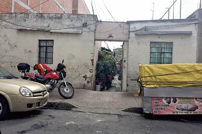 Tras sismo afectados regresan a su casa